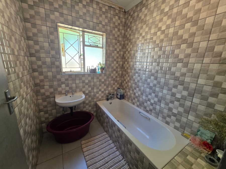 3 Bedroom Property for Sale in Sasolburg Ext 11 Free State